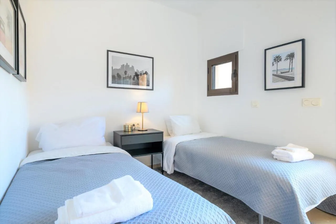 Apartment 9 Penthouse With Amazing Sea Views, Close To Golf Manilva Duquesa